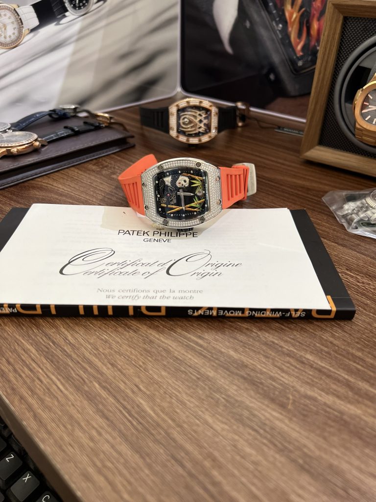 Dong-ho-Richard-Mille-PanDa-replica-11-768x1024