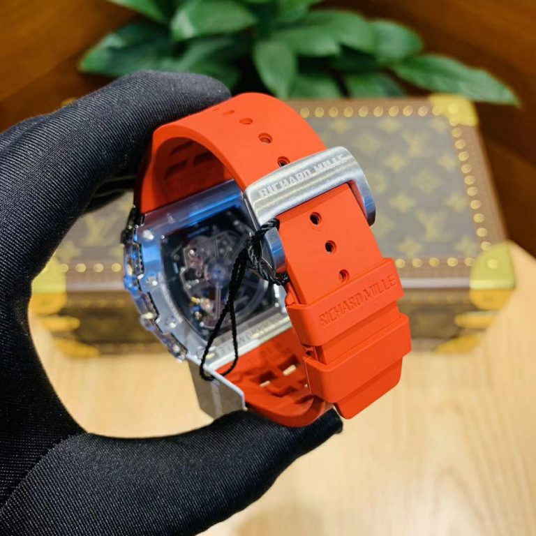 Dong-ho-Richard-Mille-nam-day-cao-su-768x768