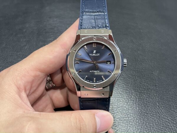 đồng hồ Hublot Classic Fussion automatic titanium rep 11