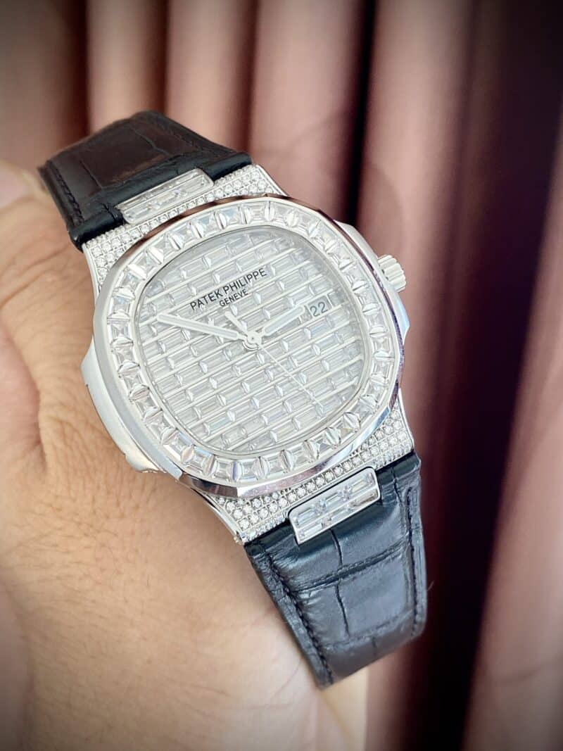 ĐỒNG HỒ PATEK PHILIPPE NAUTILUS 5719 REPLICA PHIÊN BẢN ĐÁ BAGUETTE TUYỆT ĐẸP