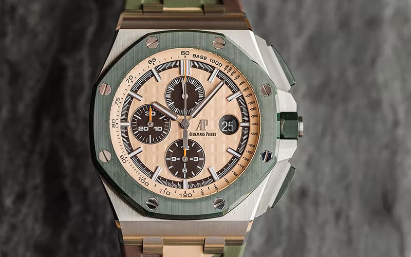 Đồng hồ AP Piguet Royal Oak Offshore viền gốm xanh
