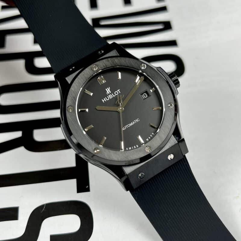 ĐỒNG HỒ HUBLOT CLASSIC FUSION MẶT ĐEN VỎ CERAMIC REP CAO CẤP GS FACTORY