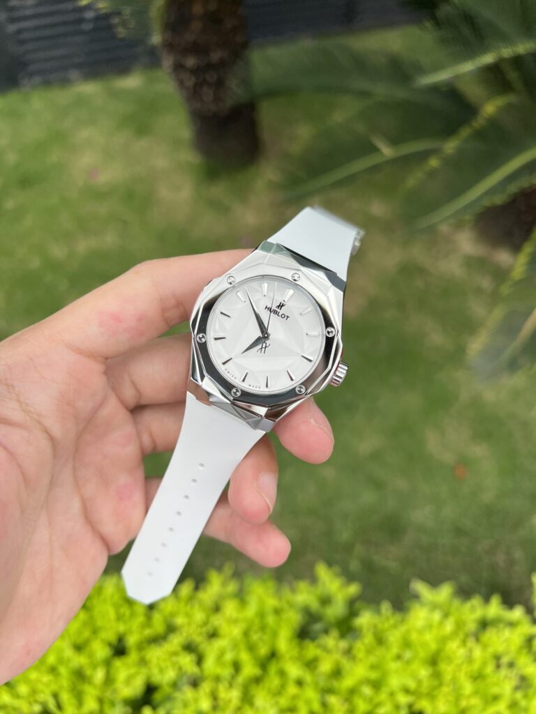 ĐỒNG HỒ HUBLOT CLASSIC FUSION ORLINSKI REP 11 DÂY CAO SU MÀU TRẮNG 40MM