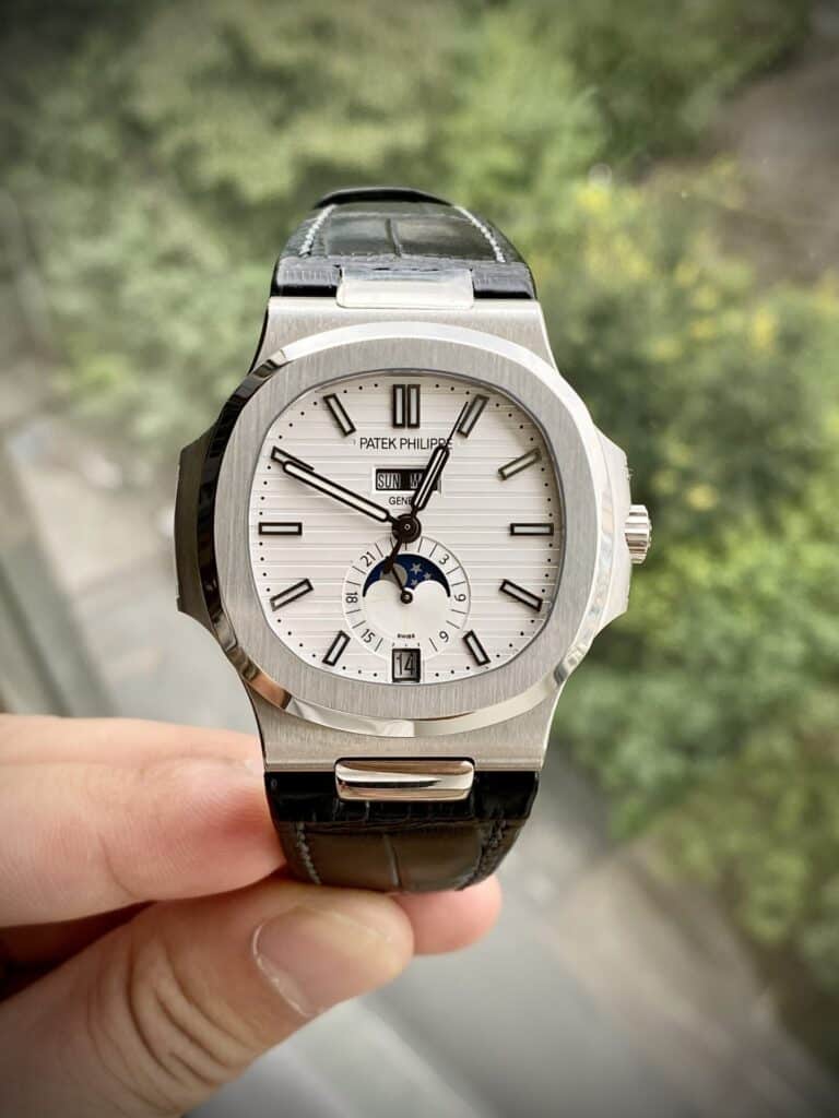 ĐỒNG HỒ PATEK PHILIPPE 5726 REPLICA BẢN VIP MẶT SỐ TRẮNG