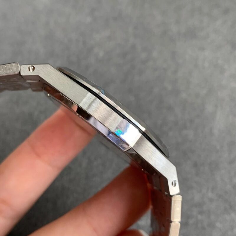 ĐỒNG HỒ AUDEMARS PIGUET ROYAL OAK 15202 AUTOMATIC SIÊU MỎNG REPLICA MÀU VÀNG SÂM PANH 39MM