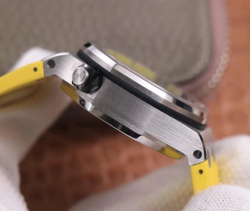 ĐỒNG HỒ NAM AUDEMARS PIGUET ROYAL OAK 26703 REPLICA 1:1 MÀU TRÁI CÂY 42MM