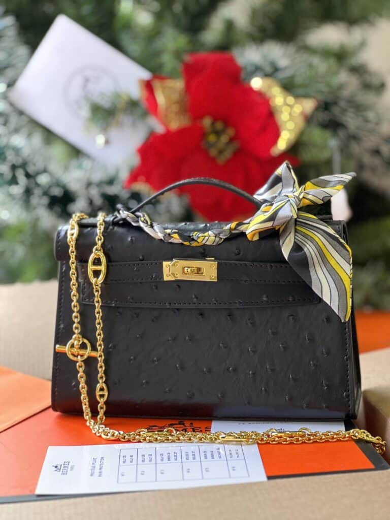 TÚI XÁCH HM KELLY POCHETTE VÂN DA ĐÀ ĐIỂU SIÊU CẤP TAG VÀNG MÀU ĐEN