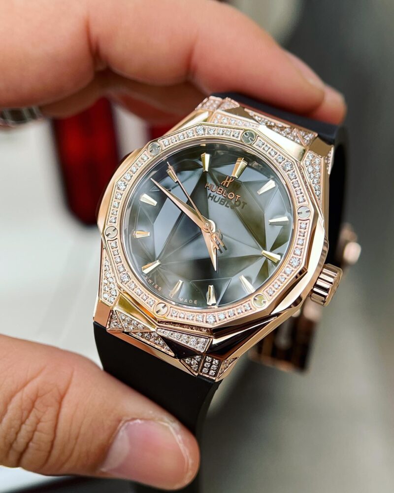 ĐỒNG HỒ HUBLOT CLASSIC FUSION ORLINSKI KING GOLD REPLICA 11 NAM MÀU ĐEN 40MM
