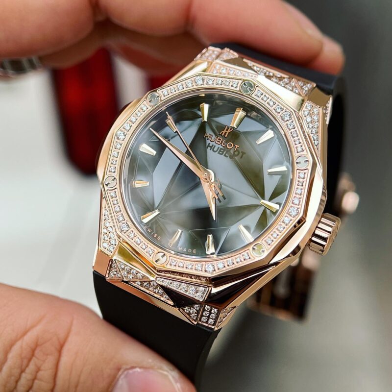 ĐỒNG HỒ HUBLOT CLASSIC FUSION ORLINSKI KING GOLD REPLICA 11 NAM MÀU ĐEN 40MM