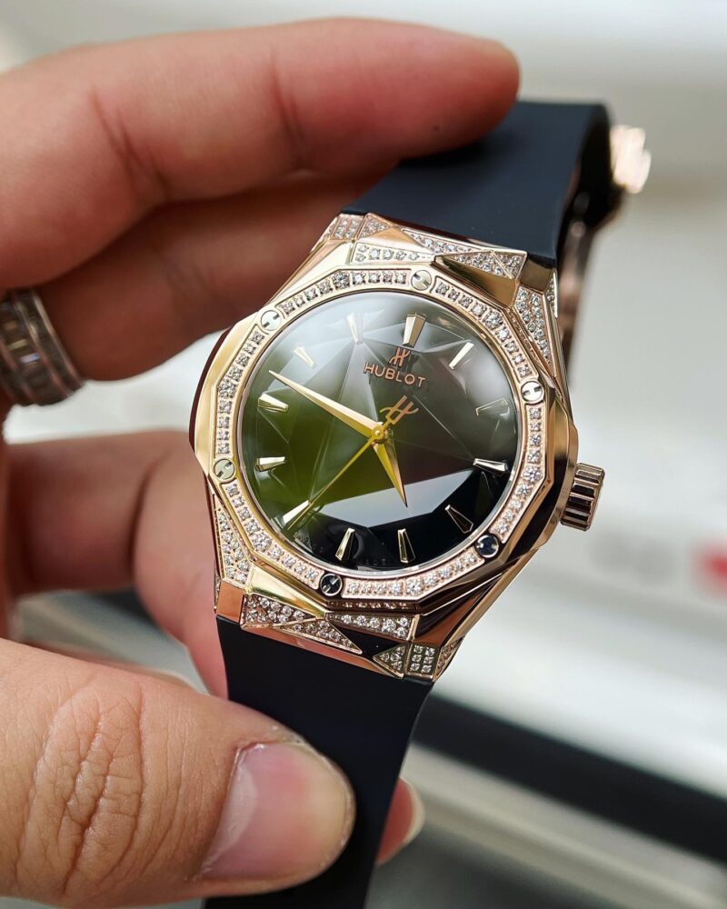 ĐỒNG HỒ HUBLOT CLASSIC FUSION ORLINSKI KING GOLD REPLICA 11 NAM MÀU ĐEN 40MM
