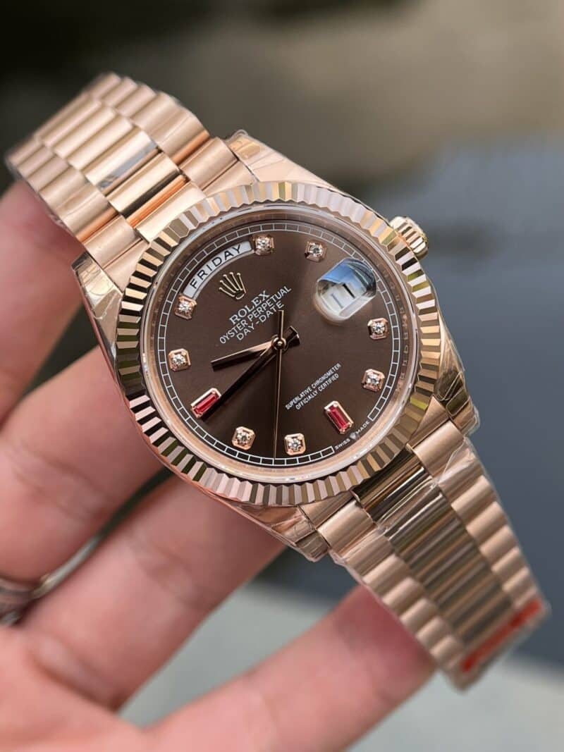 ĐỒNG HỒ ROLEX DAY-DATE RUBY ĐỎ REPLICA 11 MÁY THỤY SỸ 40MM
