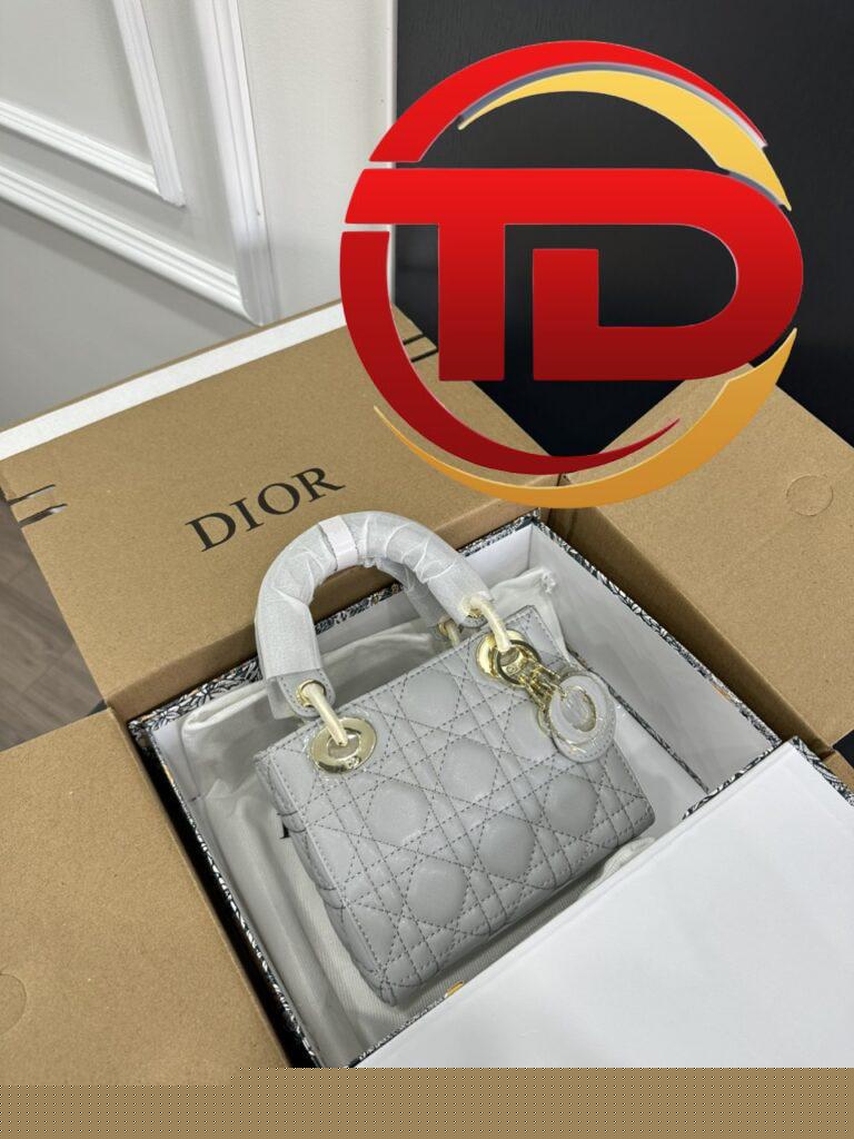 TÚI XÁCH DIOR LADY SUPER VIP TAG MÀU MIX CÙNG MÀU TÚI ĐẸP XUẤT SĂC