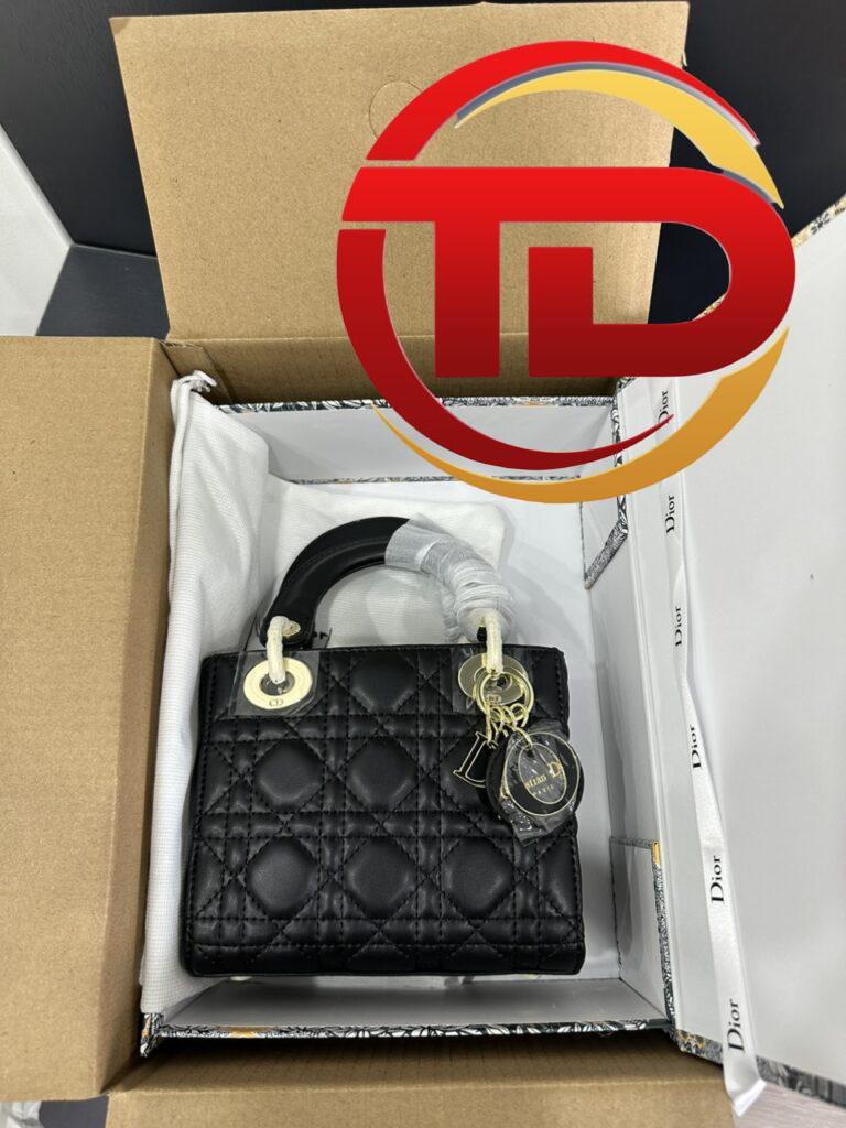 TÚI XÁCH DIOR LADY SUPER VIP TAG MÀU MIX CÙNG MÀU TÚI ĐẸP XUẤT SĂC
