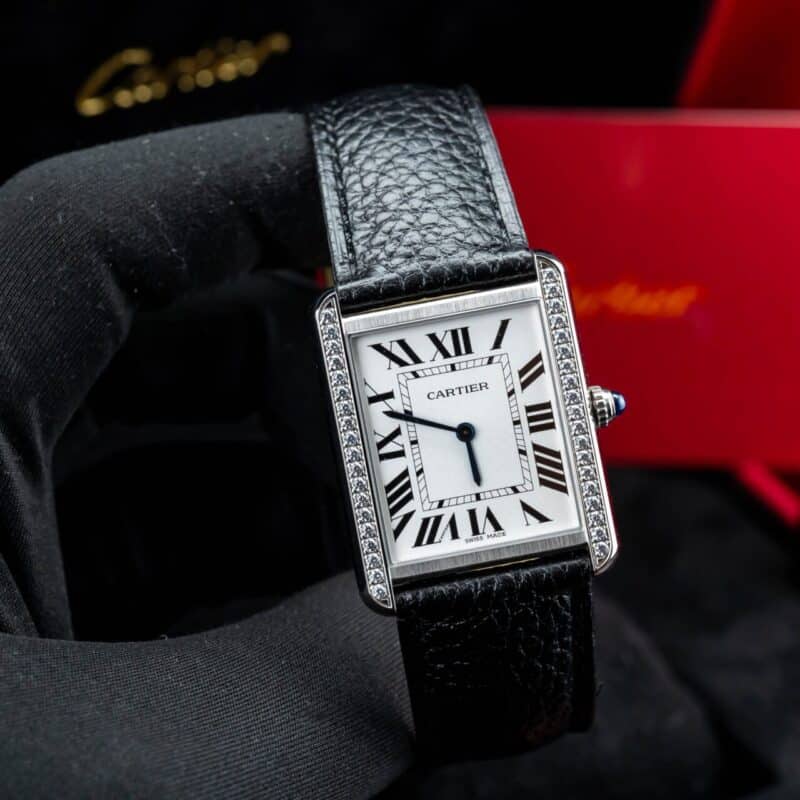 ĐỒNG HỒ CARTIER TANK REP 11 MẶT SỐ LA MÃ ĐỘ KIM CƯƠNG MOISSANITE