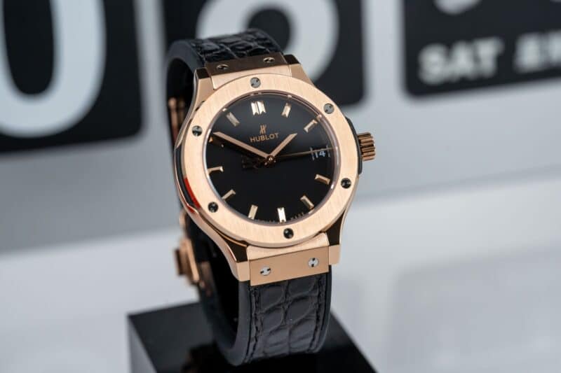 ĐỒNG HỒ HUBLOT CLASSIC FUSION REPLICA 11 MẠ VÀNG 18K MẶT SỐ ĐEN 33MM