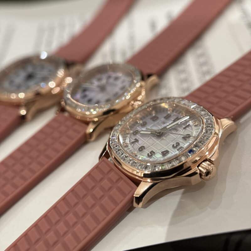 ĐỒNG HỒ PATEK PHILIPPE AQUANAUT 5702R-001 REP 11 BỌC VÀNG 18K NIỀNG KIM CƯƠNG
