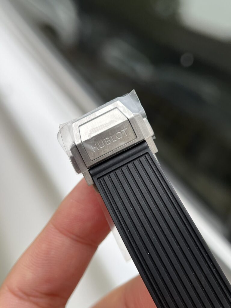 ĐỒNG HỒ HUBLOT REPLICA BIGBANG ONE CLICK MẶT SỐ ĐEN UNISEX 39MM