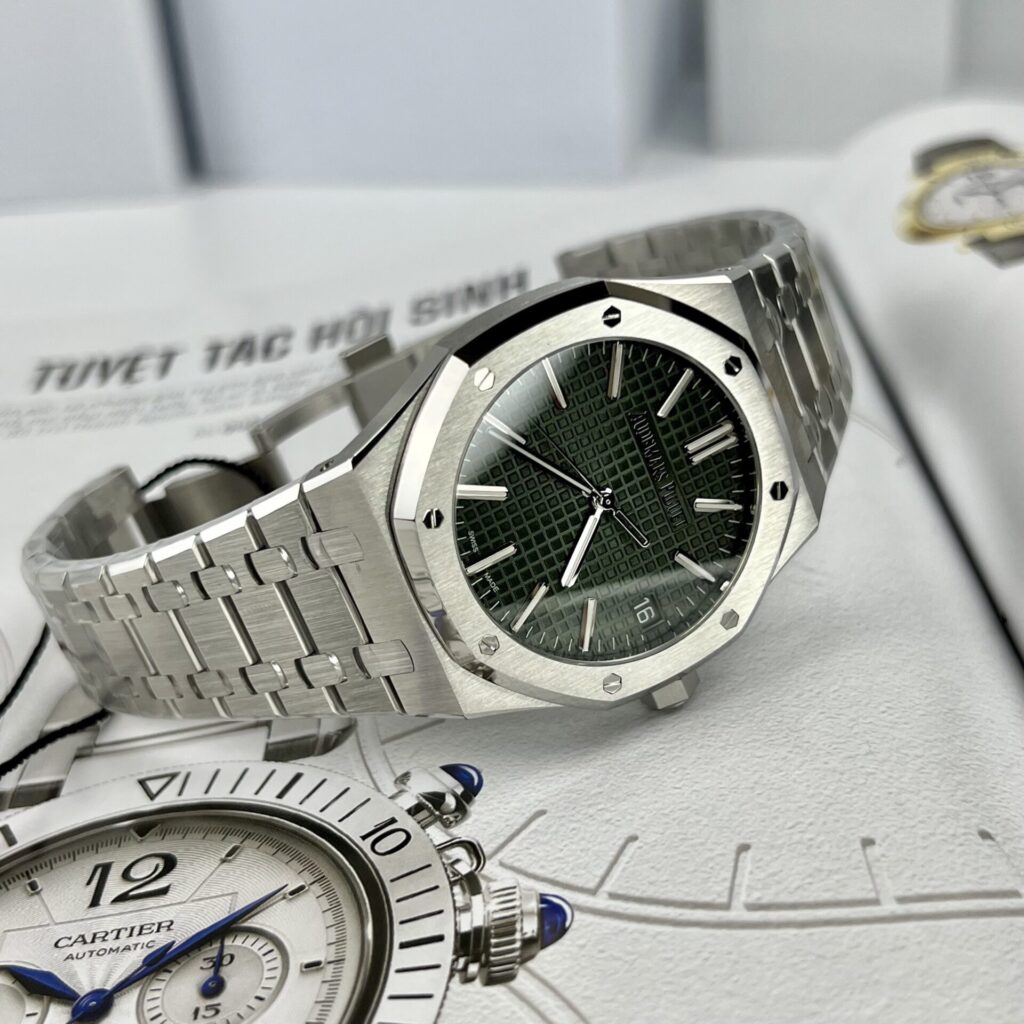 ĐỒNG HỒ AUDEMARS PIGUET ROYAL OAK 15500 REP 11 MẶT XANH RÊU