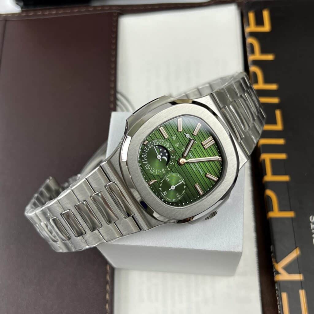 PATEK PHILIPPE NAUTILUS 5712 REP 11 MẶT SỐ XANH LÁ CÂY PPF FACTORY