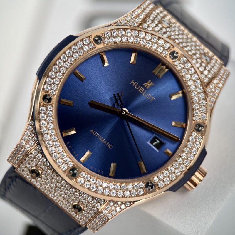 ĐỒNG HỒ HUBLOT CLASSIC FUSION MẶT XANH LAM ĐÍNH KIM CƯƠNG MOISSANITE