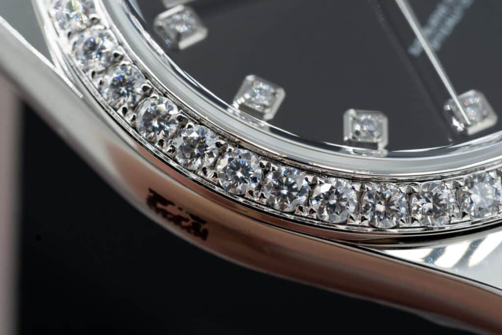 ĐỒNG HỒ ROLEX DATEJUST REP 11 MẶT ĐEN NIỀNG KIM CƯƠNG MOISSANITE CLEAN FACTORY