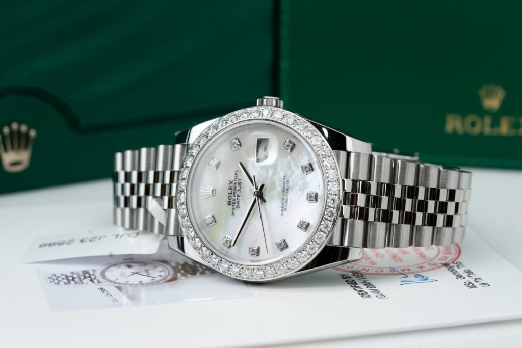 ĐỒNG HỒ ROLEX DATEJUST REP 11 MẶT SỐ MOP NIỀNG KIM CƯƠNG MOISSANITE CLEAN FACTORY