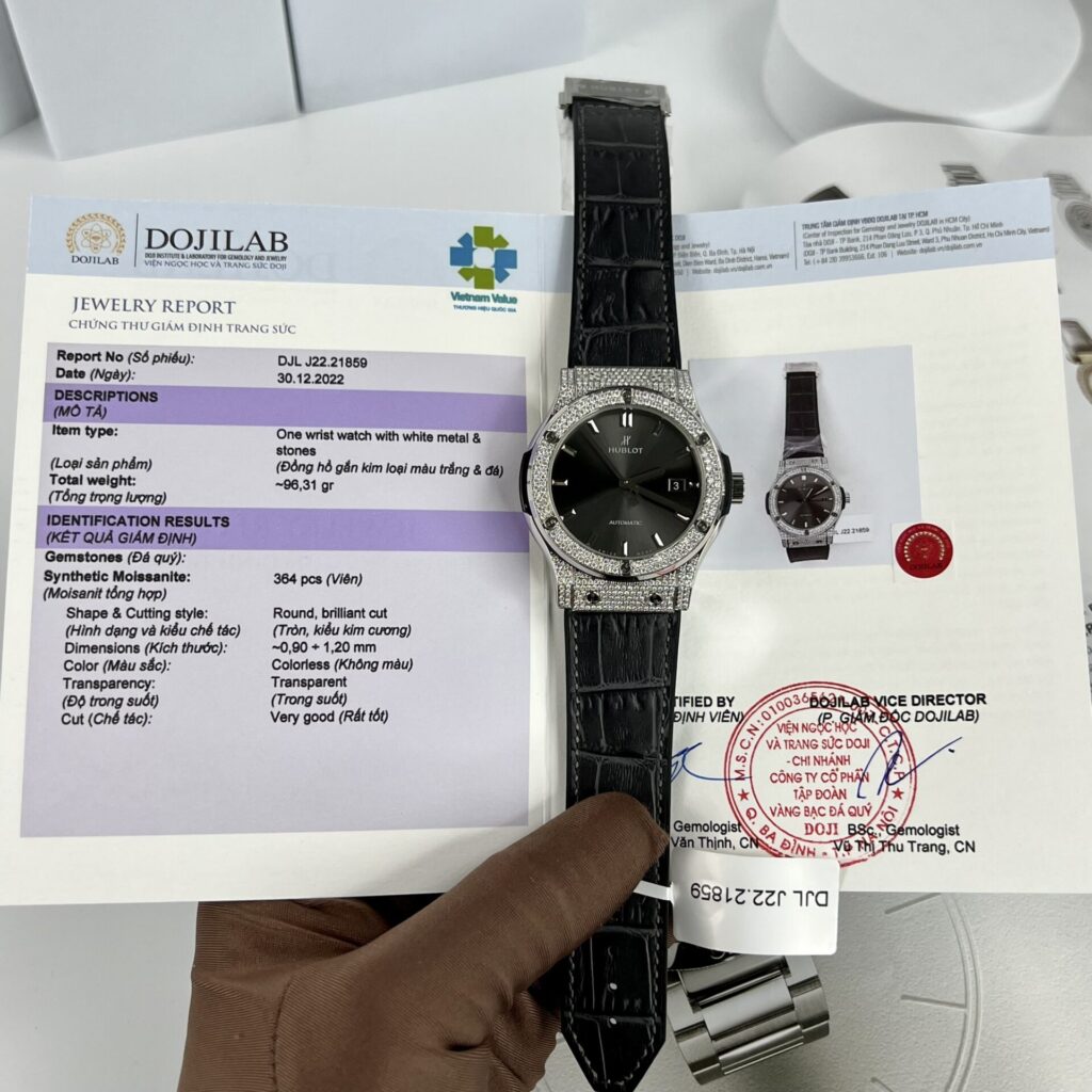 ĐỒNG HỒ HUBLOT CLASSIC FUSION MẶT XÁM ĐÍNH KIM CƯƠNG MOISSANITE
