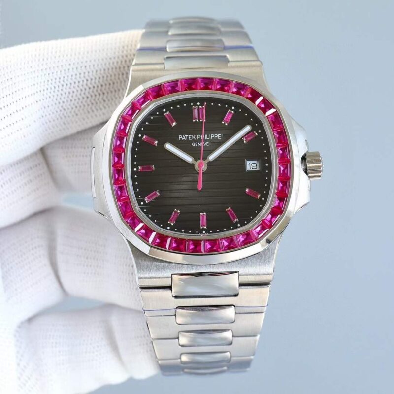 ĐỒNG HỒ PATEK PHILIPPE NAUTILUS 5711 NIỀNG ĐÁ RUBY ĐỎ REPLICA 1:1 GR FACTORY