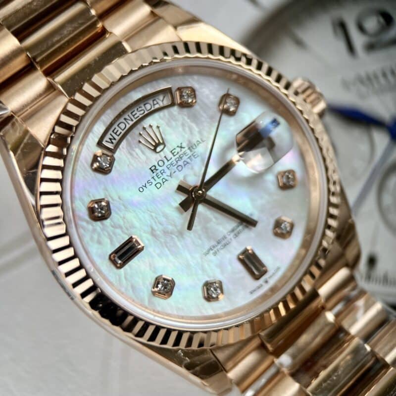 ĐỒNG HỒ ROLEX DAY-DATE MẶT KHẢM TRAI MẠ VÀNG HỒNG SUPER FAKE EW FACTORY