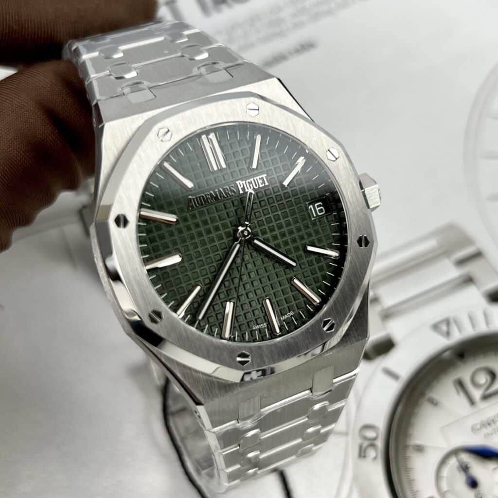 ĐỒNG HỒ AUDEMARS PIGUET ROYAL OAK 15500 REP 11 MẶT XANH RÊU