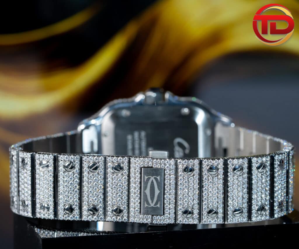 ĐỒNG HỒ CARTIER SANTOS DE CARTIER ĐỘ FULL KIM CƯƠNG MOISSANITE REPLICA SIÊU CẤP 39MM