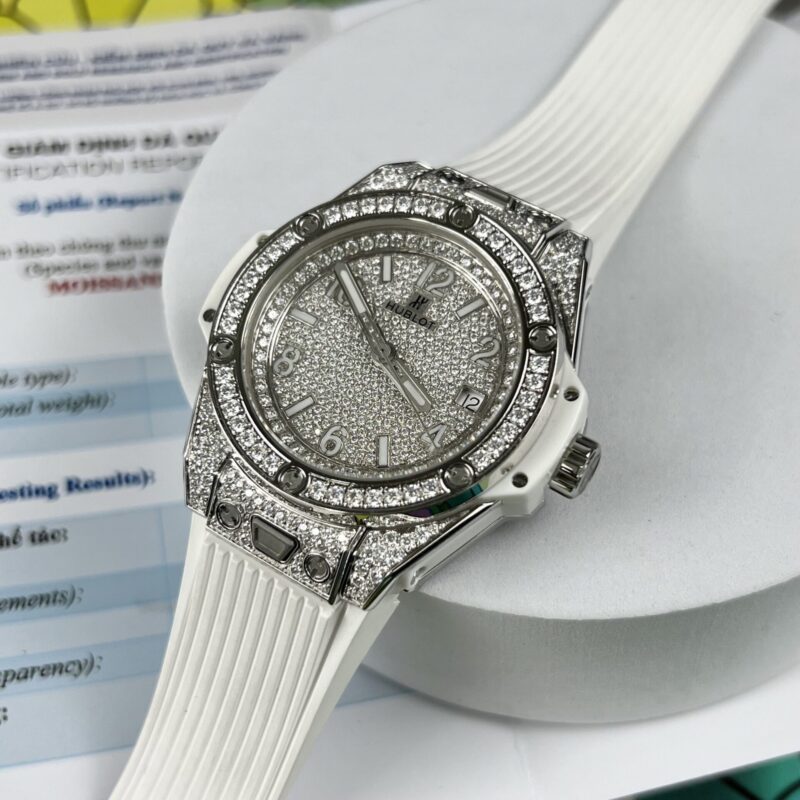 HUBLOT BIGBANG ONE CLICK MÀU TRẮNG REP 1:1 ĐỘ FULL KIM CƯƠNG MOISSANITE