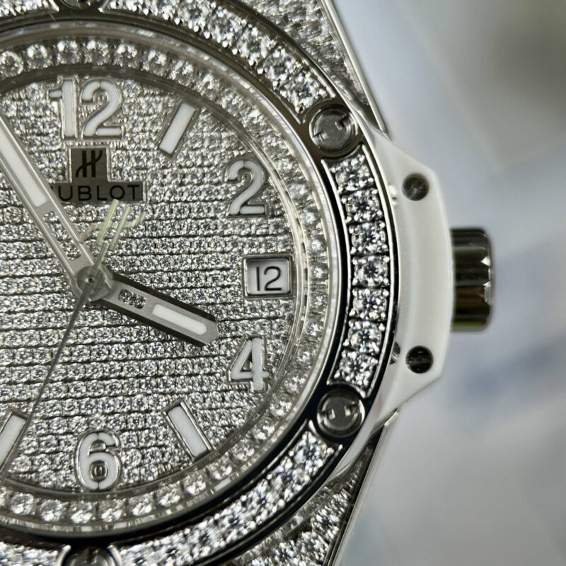 HUBLOT BIGBANG ONE CLICK MÀU TRẮNG REP 1:1 ĐỘ FULL KIM CƯƠNG MOISSANITE