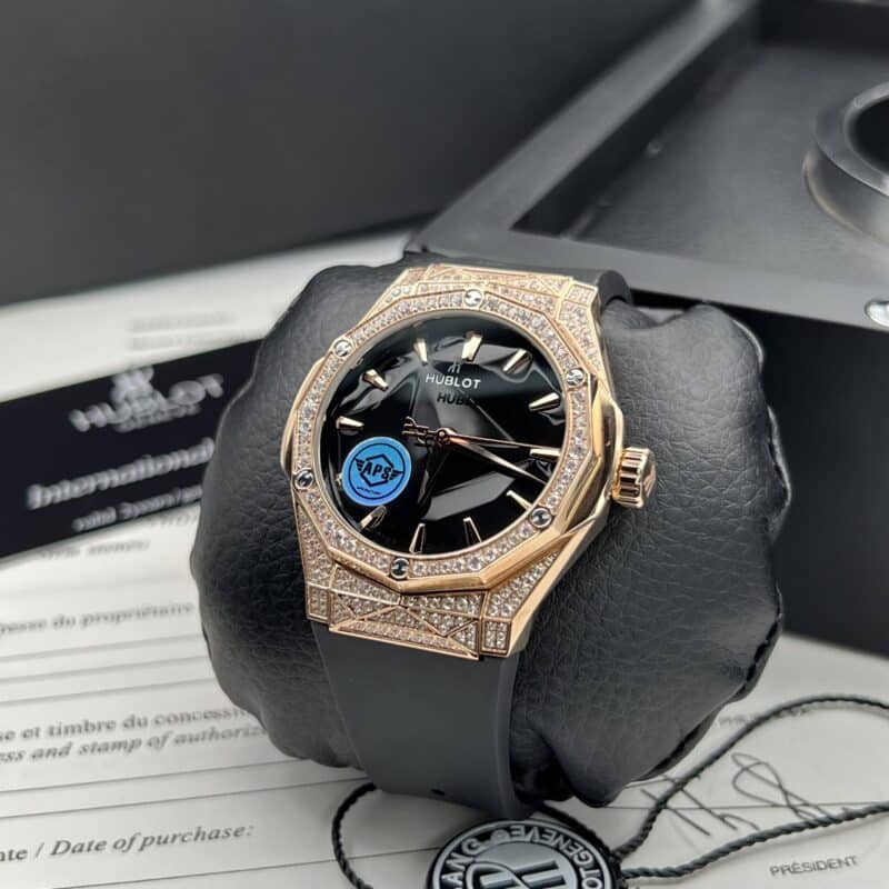 ĐỒNG HỒ HUBLOT CLASSIC FUSION ORLINSKI REP 11 VÀNG HỒNG ĐÍNH FULL ĐÁ APS FACTORY