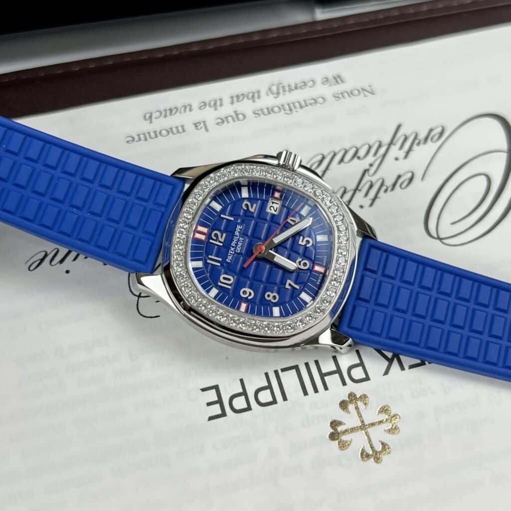 ĐỒNG HỒ NỮ PATEK PHILIPPE AQUANAUT 5067 MÀU XANH NAVY FAKE 1:1 THỤY SỸ