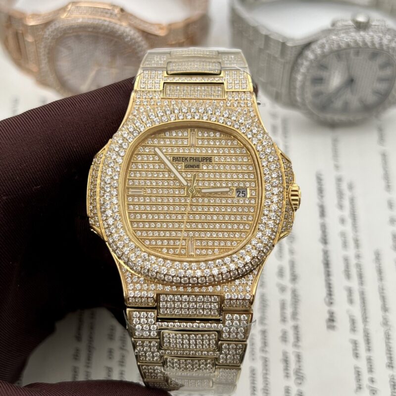 ĐỒNG HỒ PATEK PHILIPPE NAUTILUS 5719 ĐÍNH FULL ĐÁ REPLICA 11 MS FACTORY