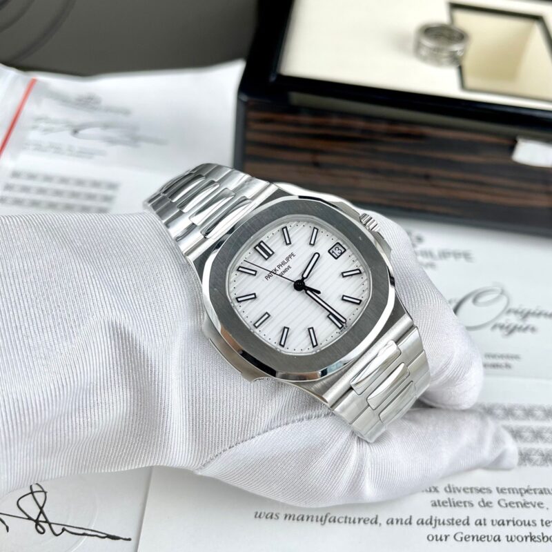 ĐỒNG HỒ PATEK PHILIPPE NAUTILUS 5711 REP 11 MẶT SỐ TRẮNG 3K FACTORY