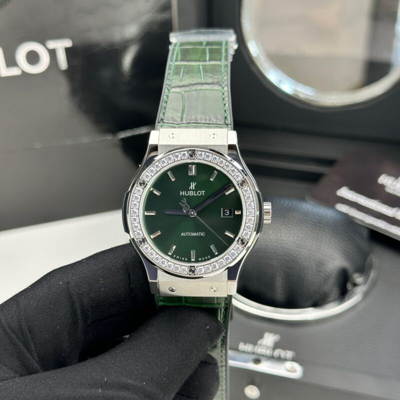ĐỒNG HỒ NAM HUBLOT CLASSIC FUSION MÀU XANH NIỀNG ĐÁ REP 1:1 HB FACTORY