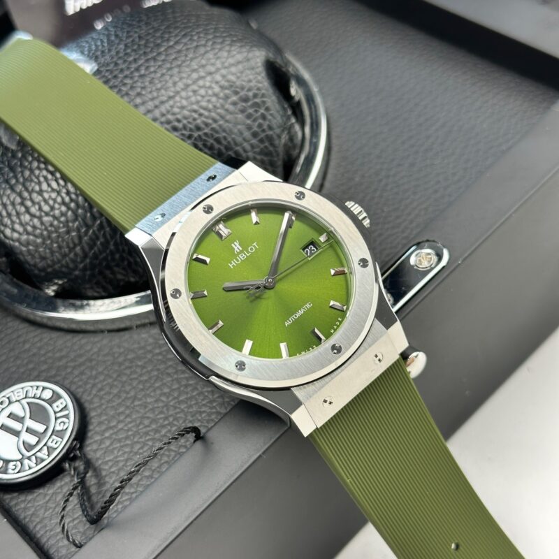 ĐỒNG HỒ HUBLOT CLASSIC FUSION MÀU XANH LÁ MẠ REP 1:1 JJ FACTORY