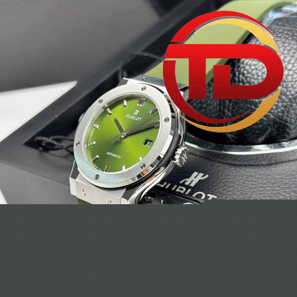 ĐỒNG HỒ HUBLOT CLASSIC FUSION MÀU XANH LÁ MẠ REP 1:1 JJ FACTORY