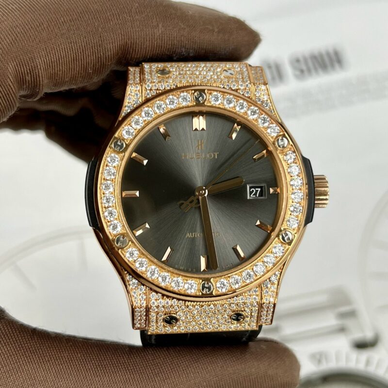 ĐỒNG HỒ HUBLOT CLASSIC FUSION VỎ VÀNG HỒNG ĐÍNH FULL KIM CƯƠNG MOISSANITE