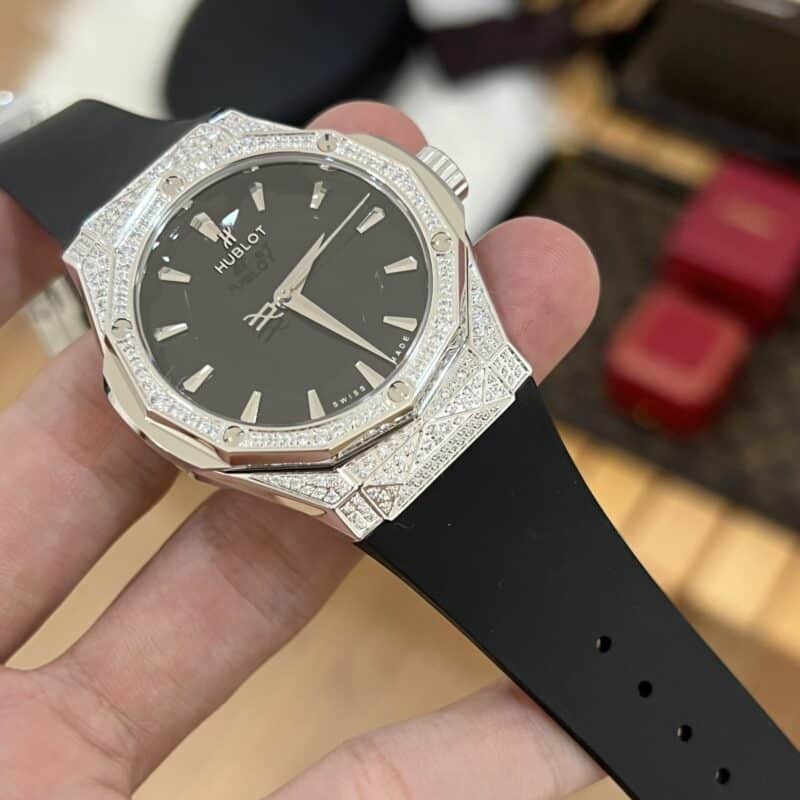 ĐỒNG HỒ HUBLOT CLASSIC FUSION ORLINSKI MÀU ĐEN ĐÍNH ĐÁ REP 1:1