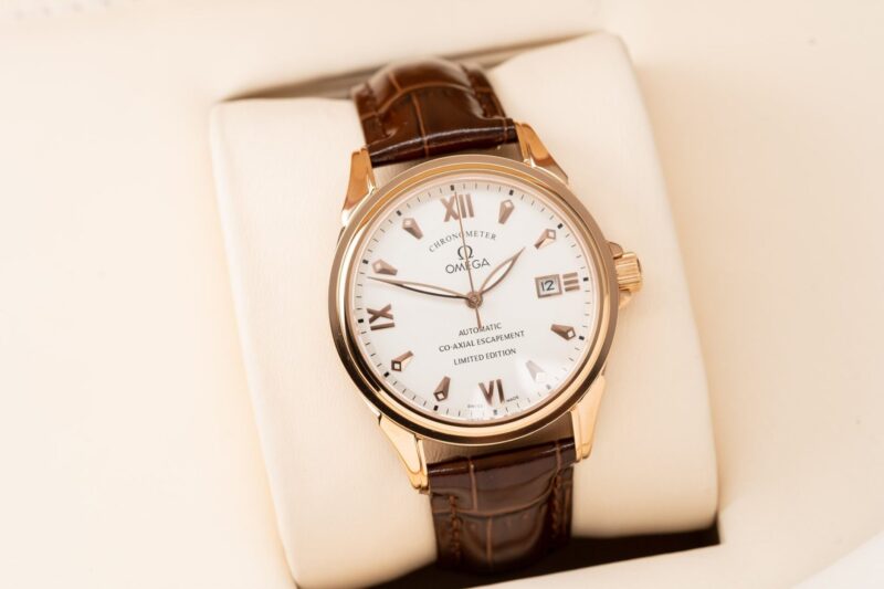 ĐỒNG HỒ OMEGA DE VILLE CO-AXIAL MẶT TRẮNG VỎ VÀNG HỒNG FAKE NHẬT