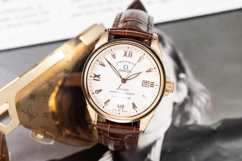 ĐỒNG HỒ OMEGA DE VILLE CO-AXIAL MẶT TRẮNG VỎ VÀNG HỒNG FAKE NHẬT