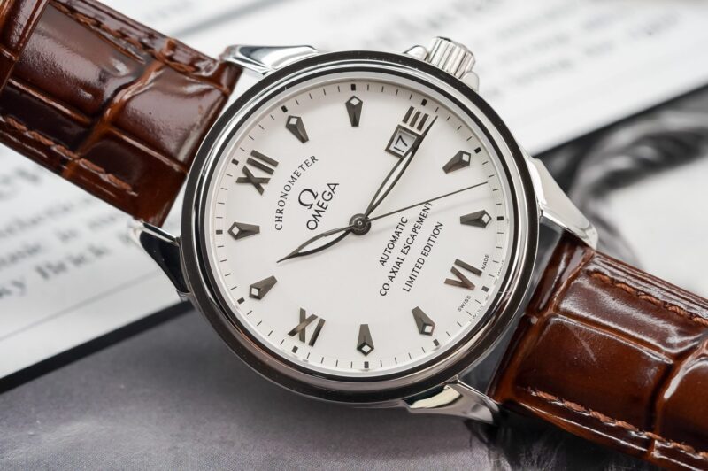 ĐỒNG HỒ OMEGA DE VILLE CO-AXIAL CHRONOMETER MÀU TRẮNG FAKE 1:1 MÁY NHẬT