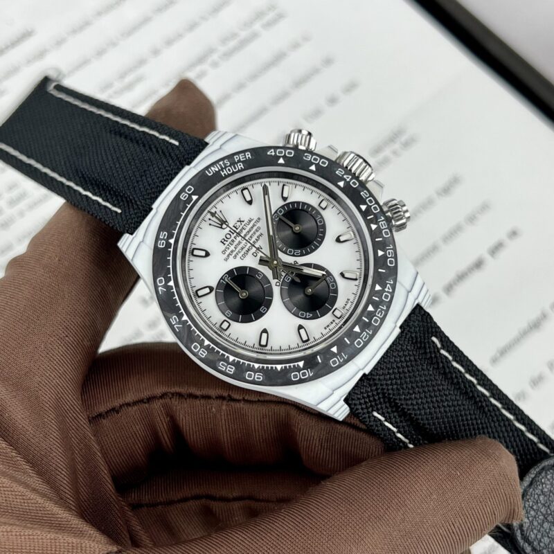 ĐỒNG HỒ ROLEX DAYTONA VỎ CARBON REP 1:1 CAO CẤP NHẤT DIW