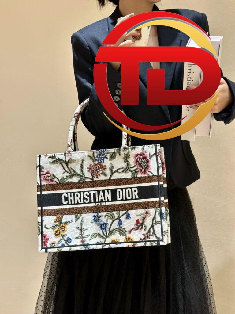TÚI XÁCH MEDIUM DIOR BOOK TOTE WHITE MULTICOLER PETITES FLEURS SIÊU CẤP