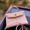 TÚI HERMES KELLY MINI K20 CHEVEW KHÂU TAY SIÊU CẤP LIKE AUTH MÀU HỒNG PASTEL