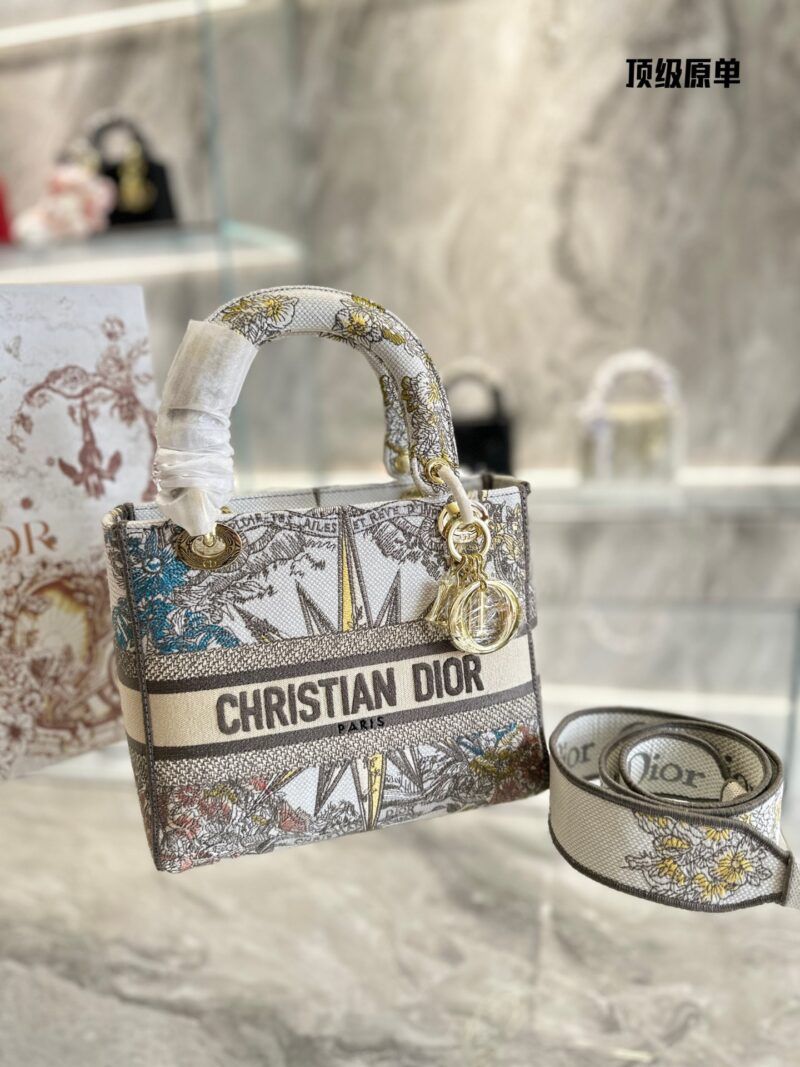 TÚI XÁCH LADY DIOR MEDIUM SIZE D-LITE BAG HỌA TIẾT THỔ CẨM SUPER VIP