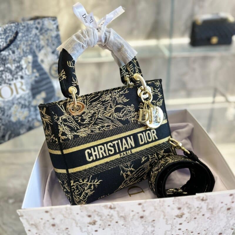 TÚI XÁCH LADY DIOR MEDIUM SIZE D-LITE BAG HỌA TIẾT THỔ CẨM SUPER VIP
